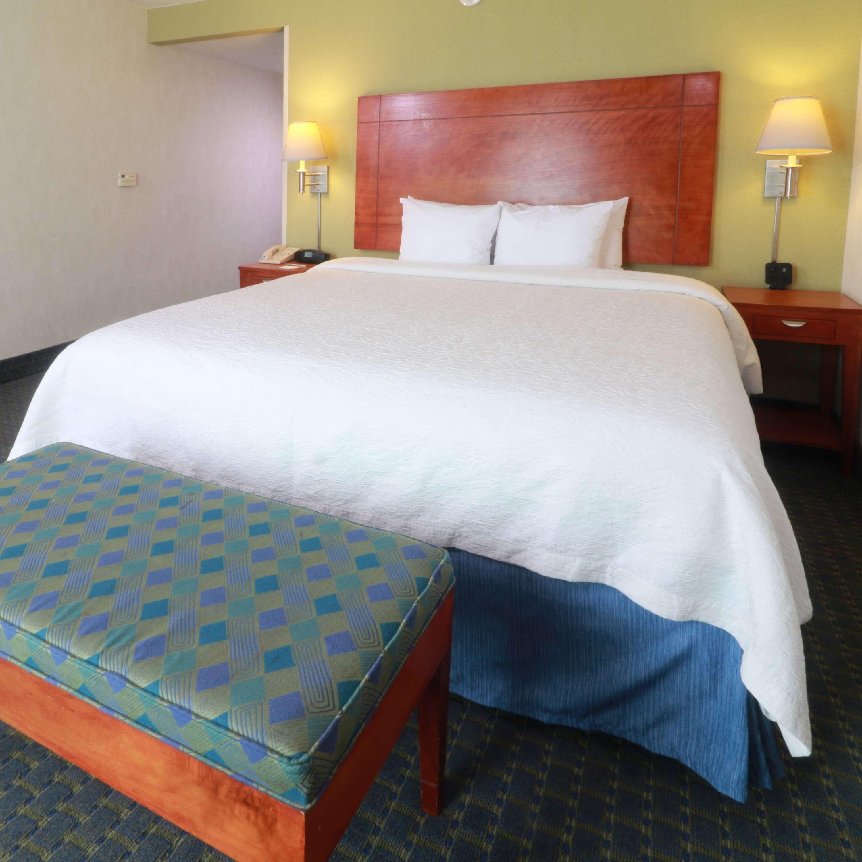 Hotel Hampton By Hilton Reynosa Zona Industrial Exterior foto