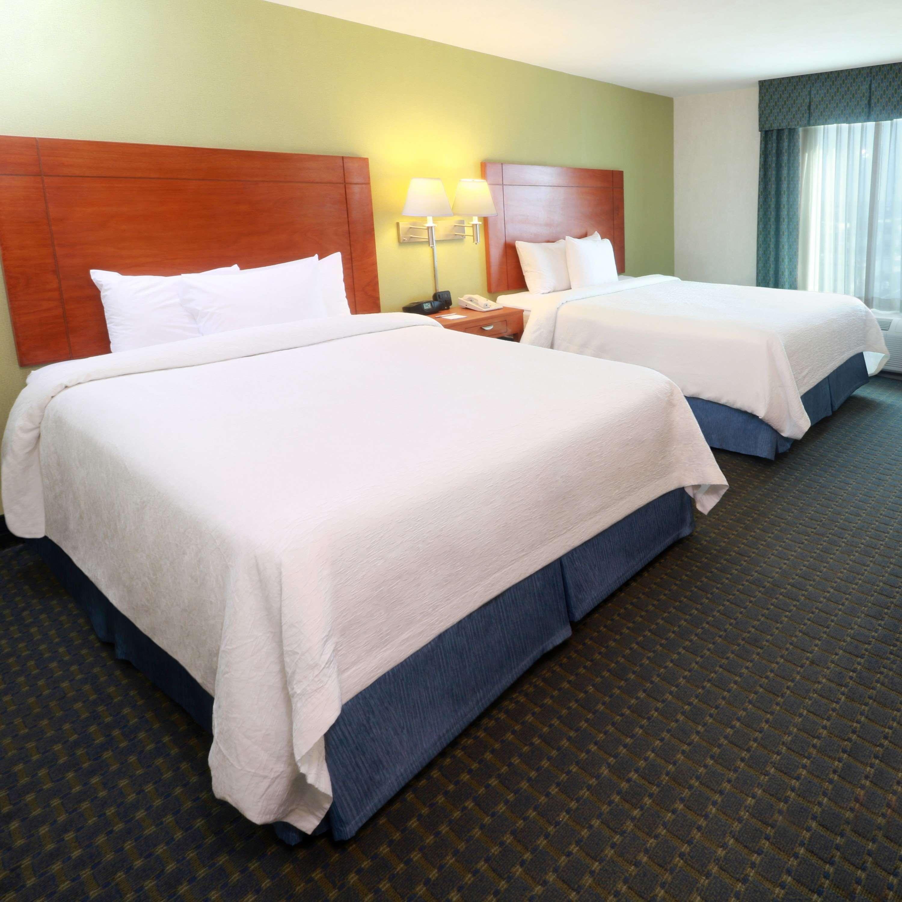 Hotel Hampton By Hilton Reynosa Zona Industrial Exterior foto