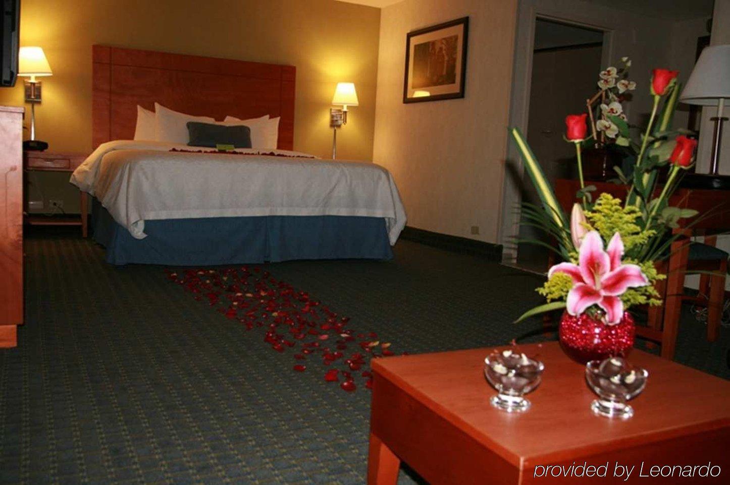 Hotel Hampton By Hilton Reynosa Zona Industrial Zimmer foto