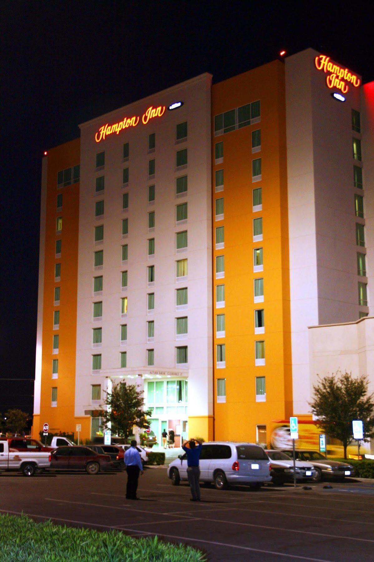 Hotel Hampton By Hilton Reynosa Zona Industrial Exterior foto